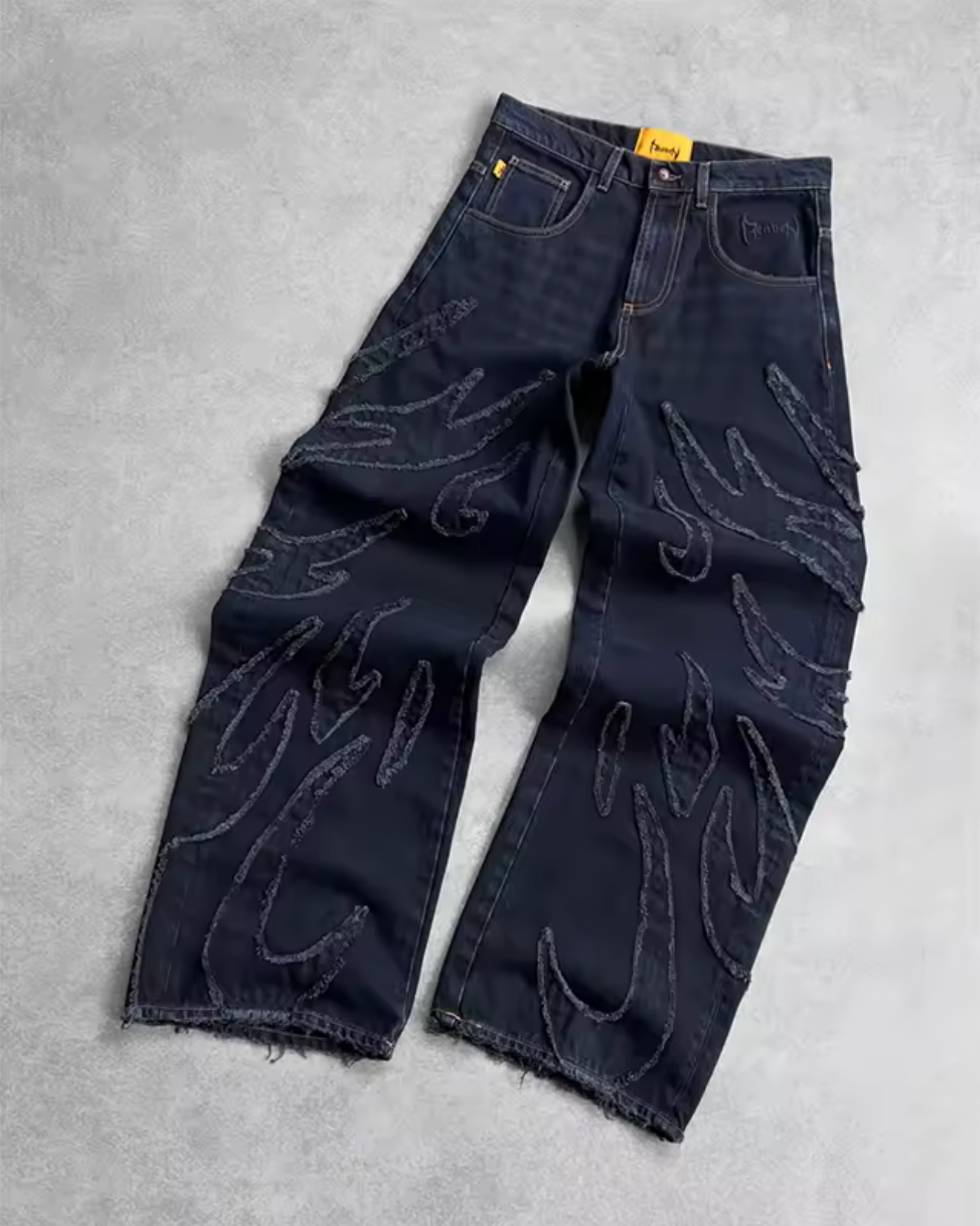 Magnor Hell⢠- Jeans con bordado de llamas