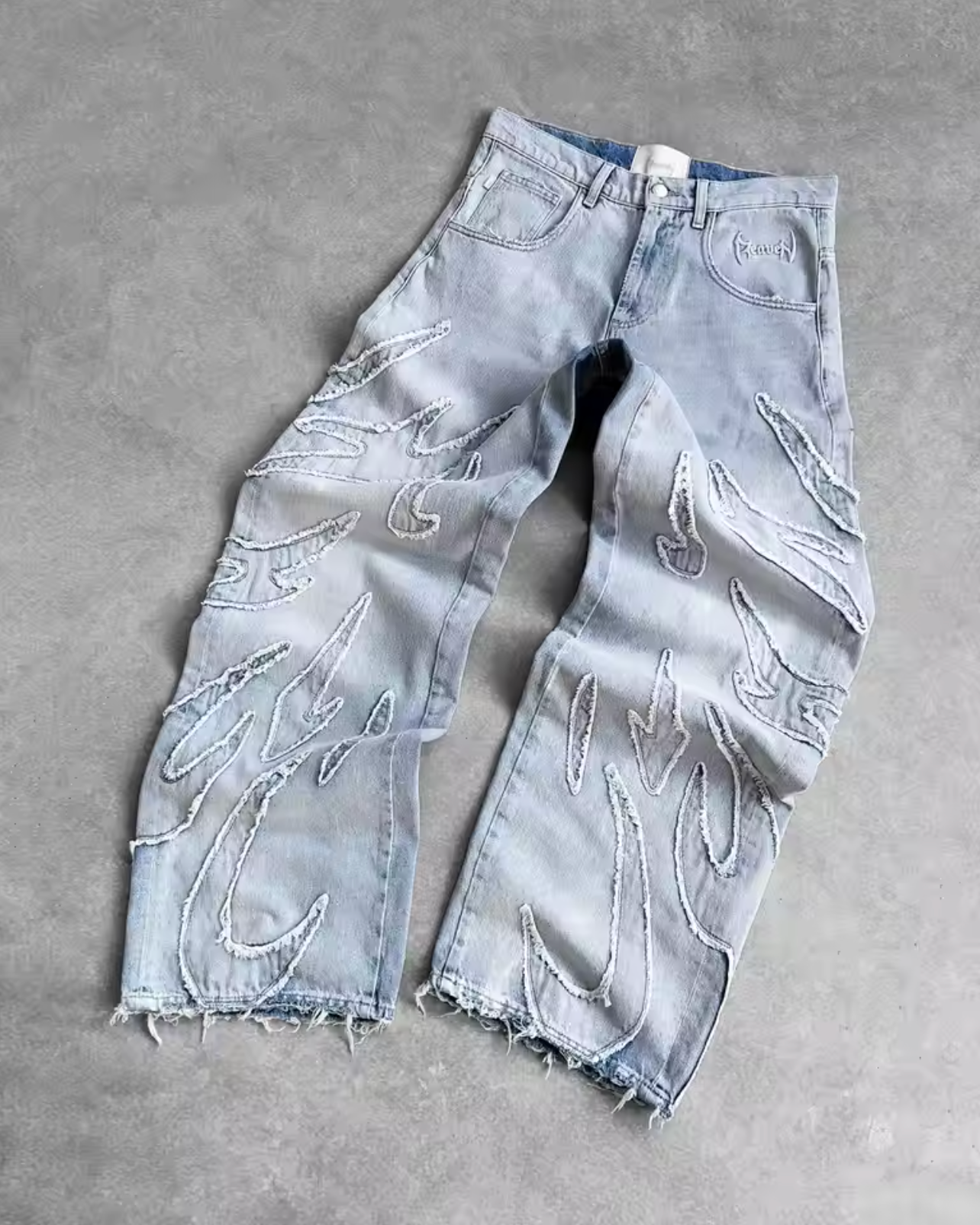Magnor Hell⢠- Jeans con bordado de llamas